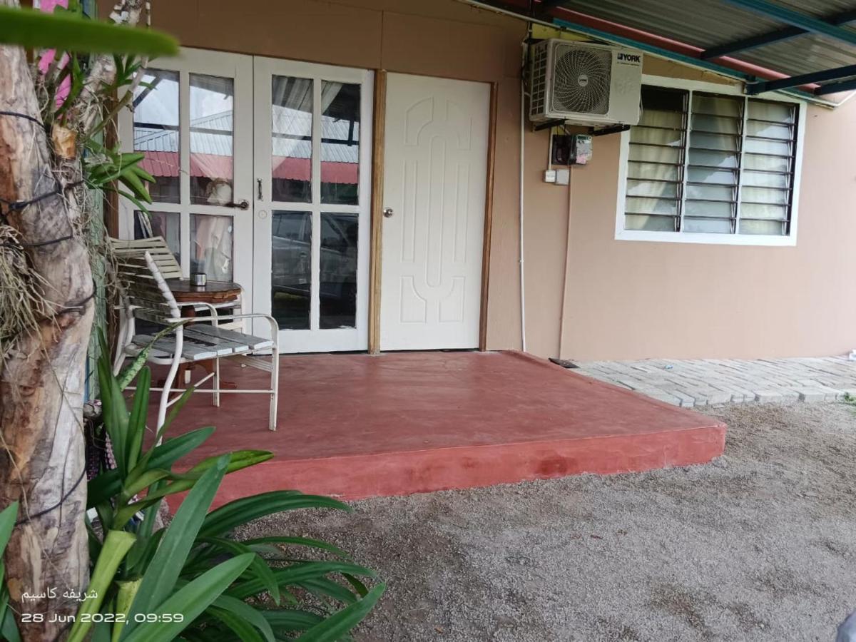 Embun Langkawi Pantai Cenang Villa Pantai Cenang  Eksteriør billede